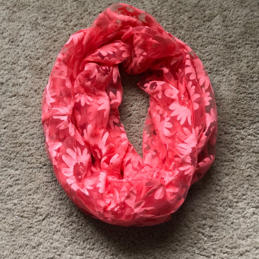 Claire’s infinity scarf!